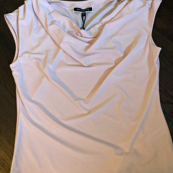 MELANIE LYNE: Drape Neck Zipper Detail Top - soft pink - Picture 6 of 9